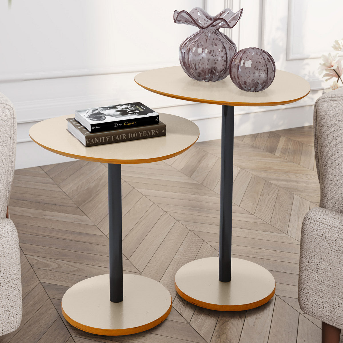 Conjunto 2 Mesas Laterais Design Vitta Orgânico Haste em Aço Preto para Decoração Apoio - LH Móveis