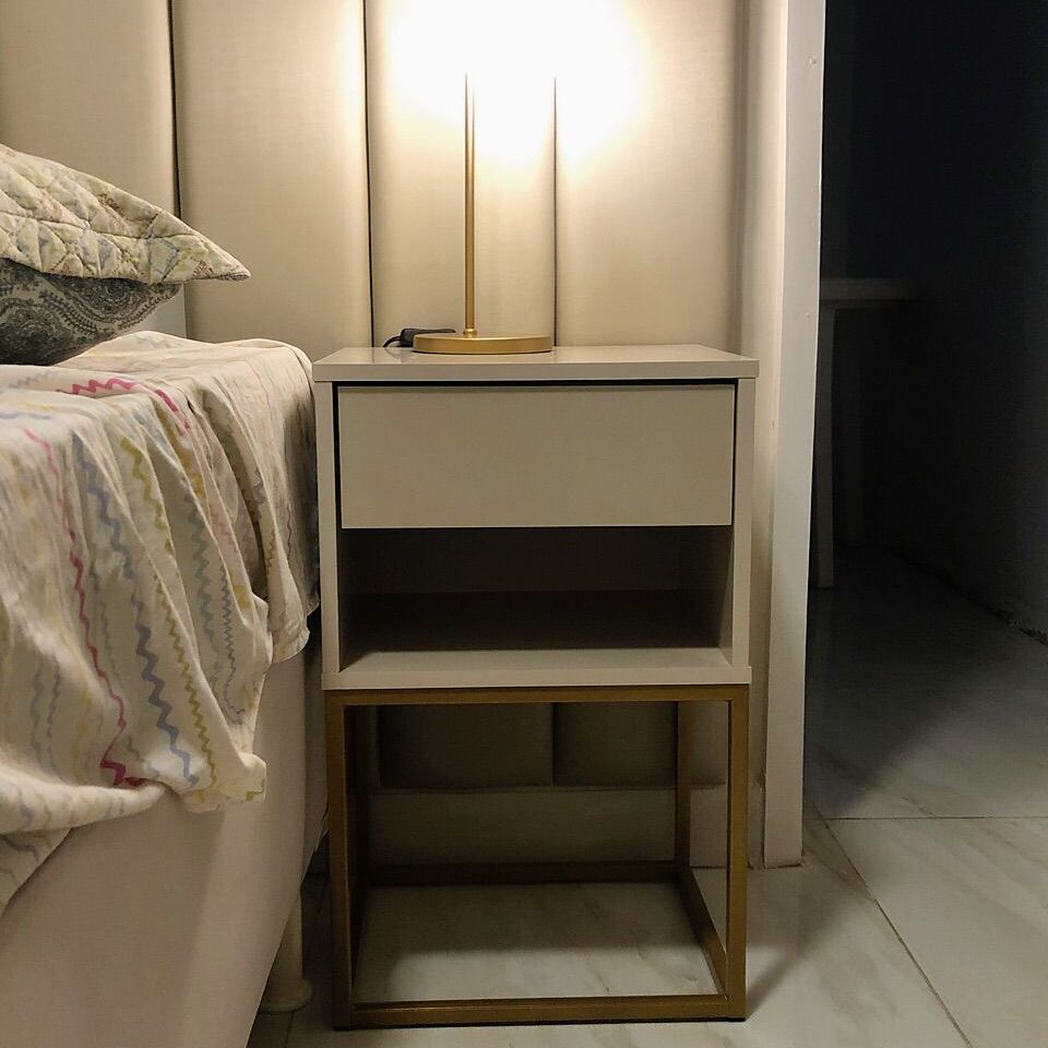 Conjunto 2 Mesas de Cabeceira Sofia Estilo Industrial 1 Gaveta Com Nicho Base de Aço - LH Móveis