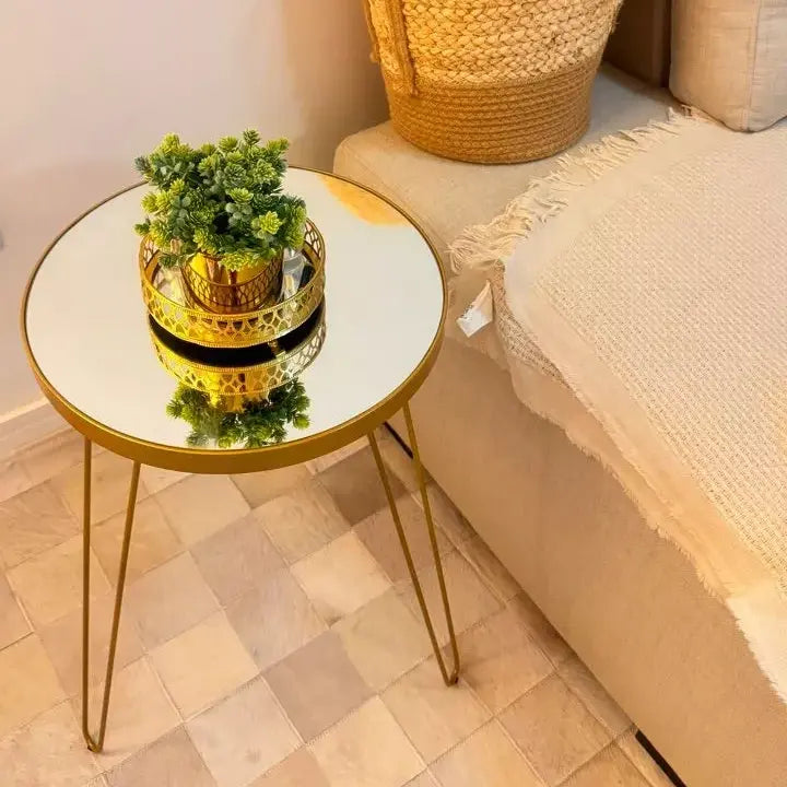 Mesa Lateral Linea Tripé Em Aço Estilo Industrial Tampo Redondo Com Espelho - LH Móveis