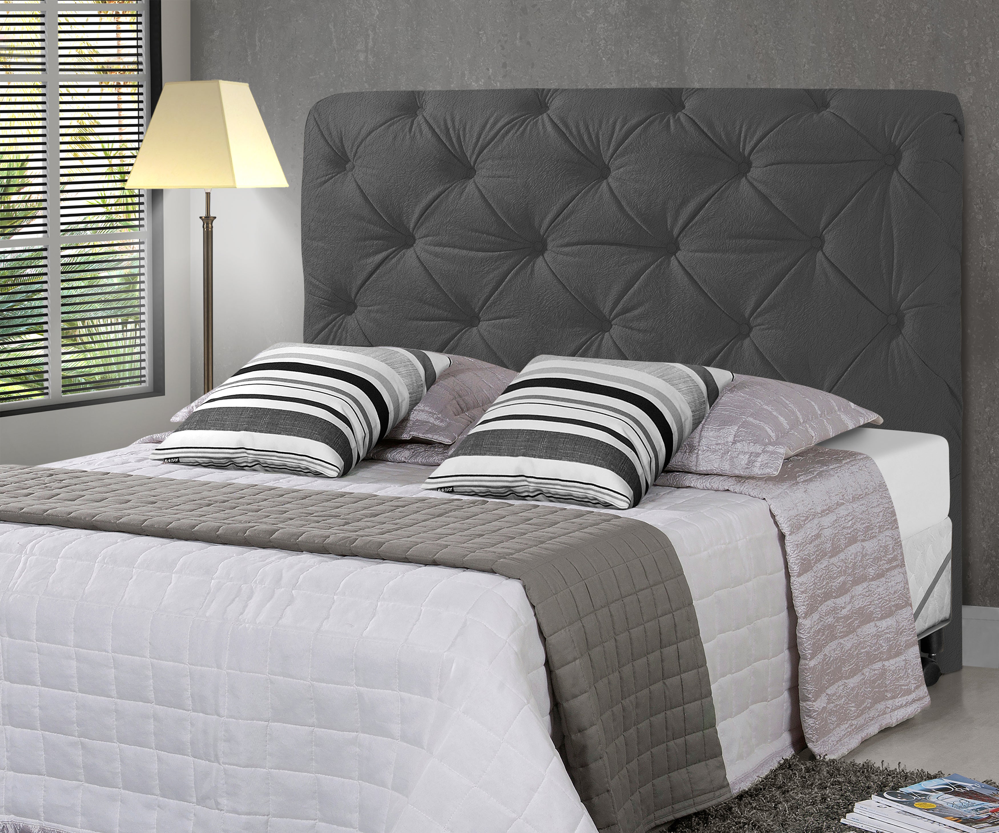 Cabeceira para Cama Box Queen 160cm Montreal Com Pés Detalhe Capitonê Fixação no Box - LH Móveis