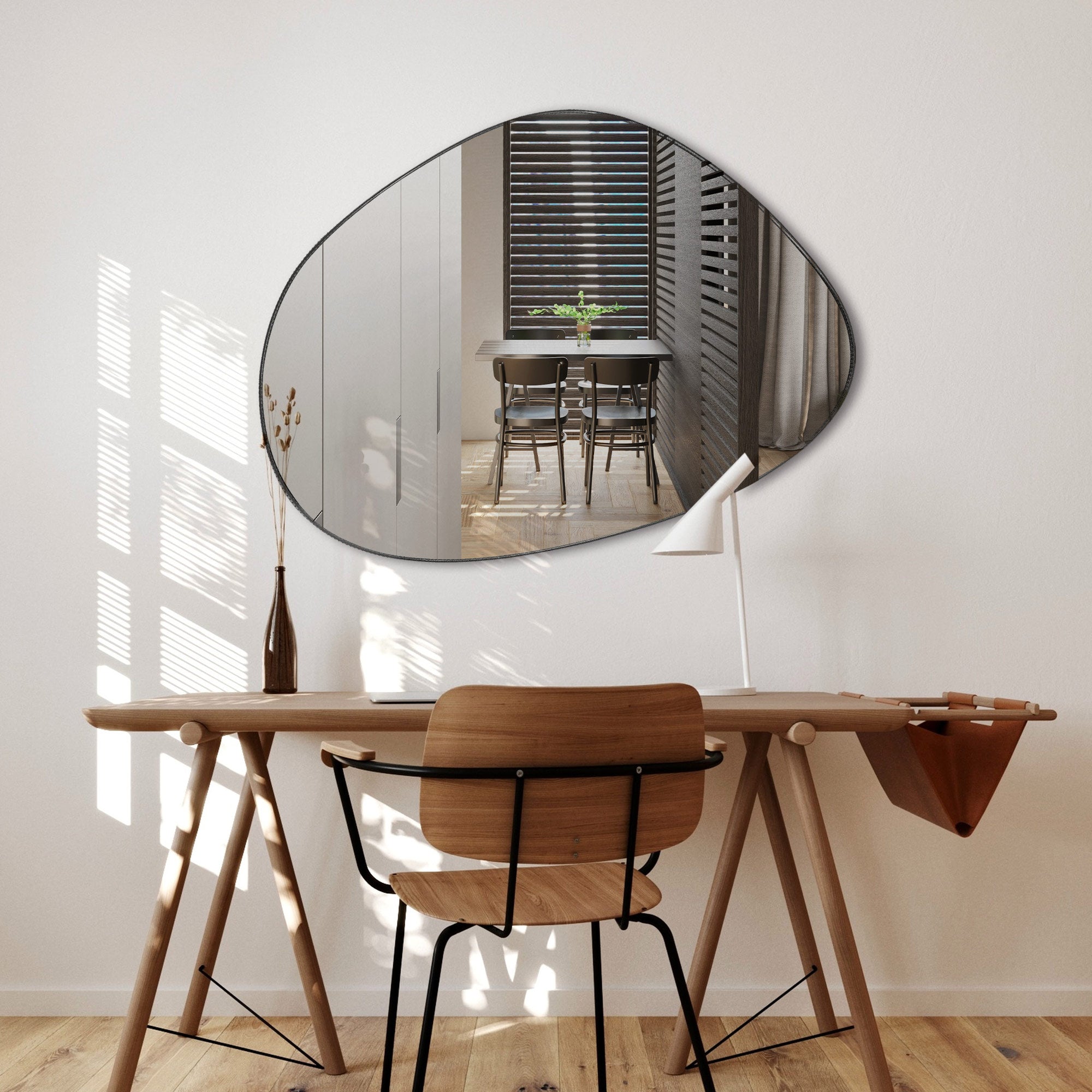 Espelho Nuvem Decorativo Design Orgânico 44x64cm Moldura em Couro Legítimo Para Hall Sala Quarto