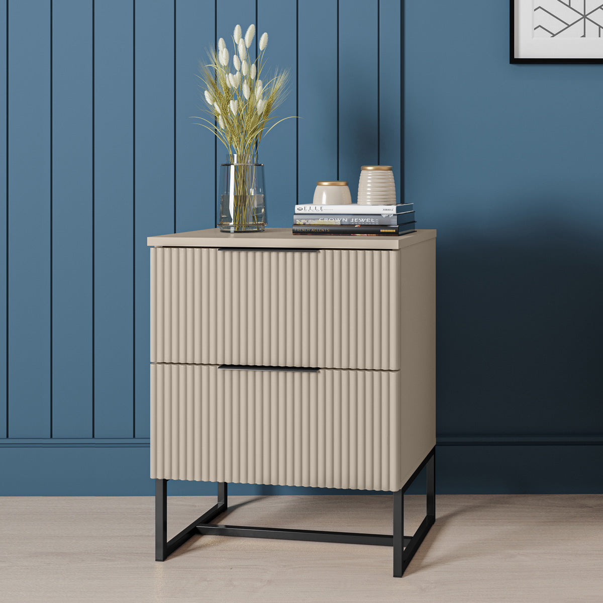 Mesa de Cabeceira Lumia Detalhe Ripado 100% MDF Com 2 Gavetas Puxador Slim Base de Aço - LH Móveis